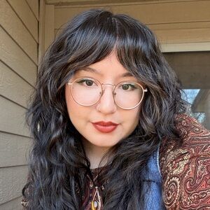 Meet your Posher, Gina